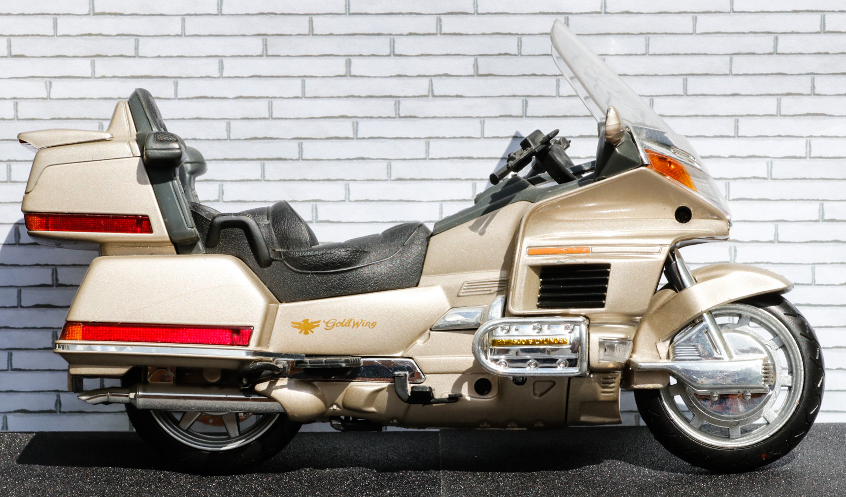 New Ray 1-12 Honda GL1500 Goldwing